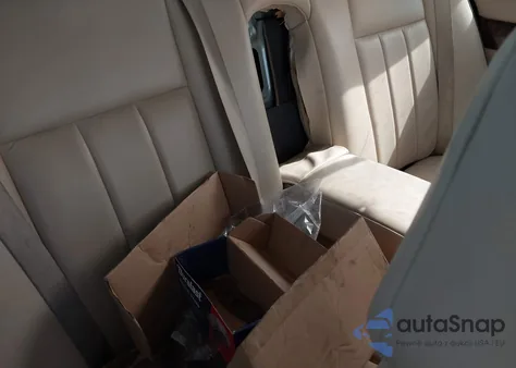 2006 Mercury Grand Marquis Gs z USA, uszkodzony, nr VIN 2MEFM74WX6X652123